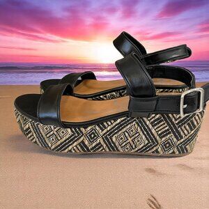 DV Dolce Vita Black Platform Wedge Sandals Tribal Braided Size 8.5 Festival Chic